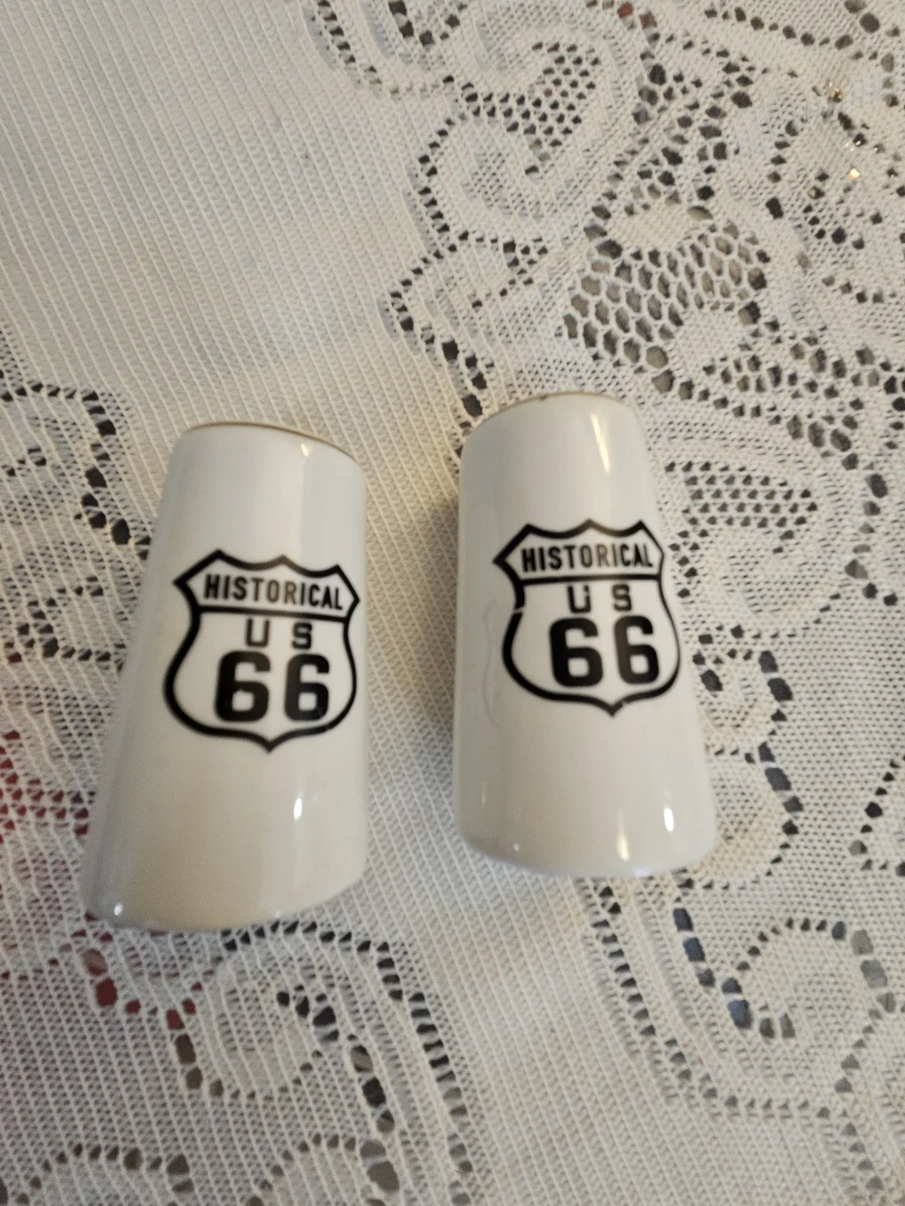 US 66 Porcelain Salt & Pepper Set with Gold Trim